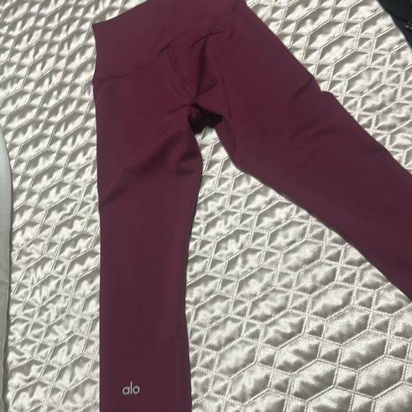 ALO High-Waist Airlift Legging - Picture 6 of 9